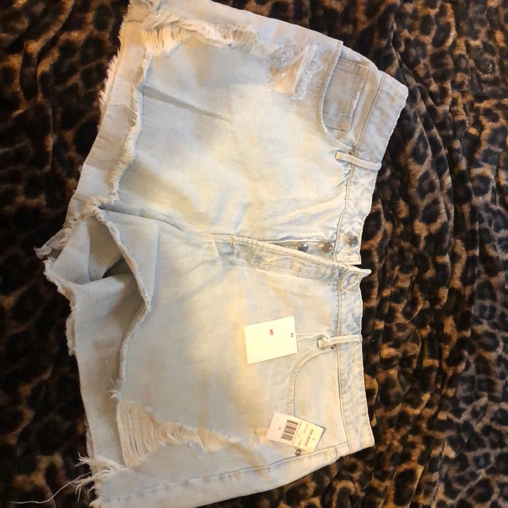 Good American Bombshell Short curved hem